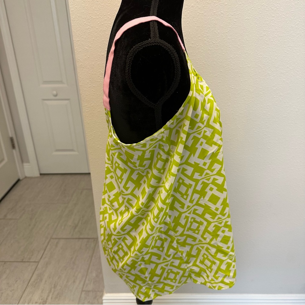 Macbeth Collection Chevron Top 🩷✨ - Picture 4 of 8